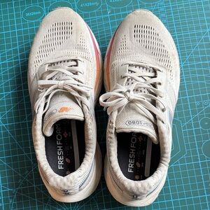 Women’s Running Shoes